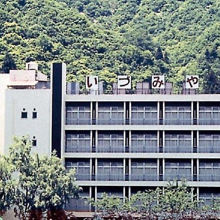 Izumiya Ryokan Uonuma Екстериор снимка